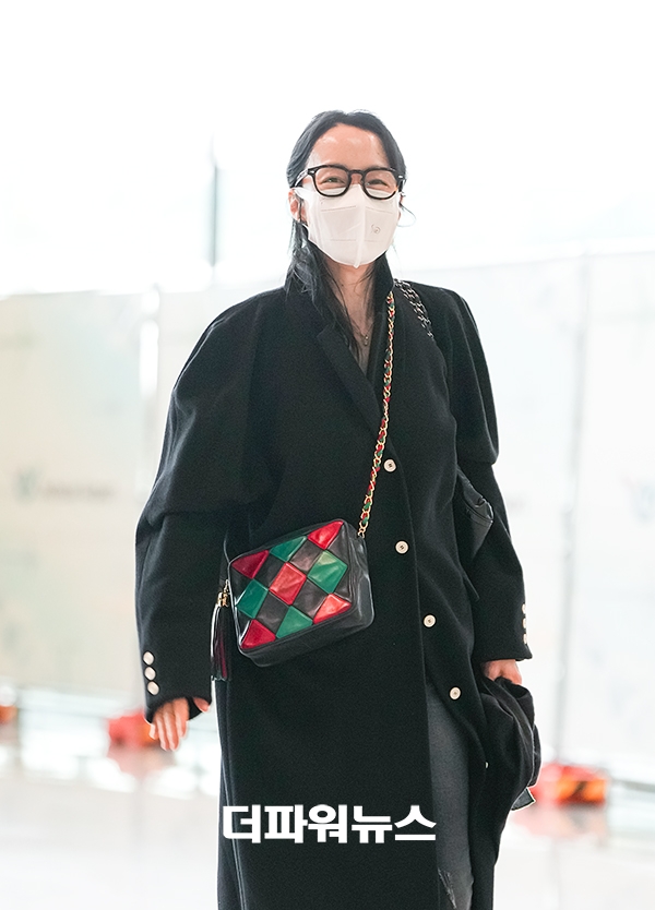 전도연, 인천국제공항 출국