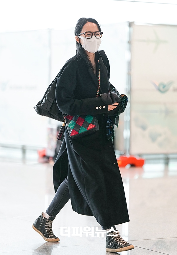 전도연, 인천국제공항 출국