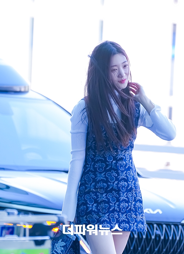 정채연, 인천국제공항 출국