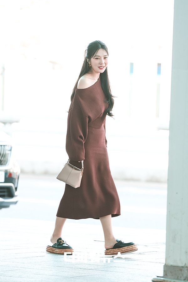 레드벨벳 조이, 인천국제공항 출국