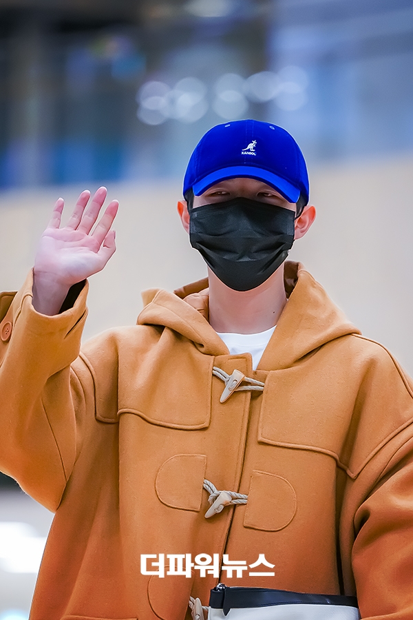 김재환, 김포국제공항 출국