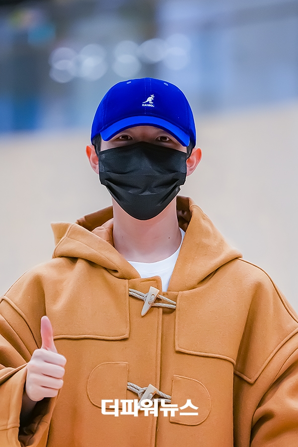 김재환, 김포국제공항 출국