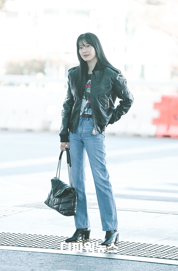 문가영, 인천국제공항 출국