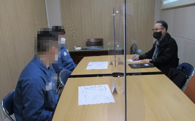 출소예정자 맞춤형 수시채용 면접.(제공=울산구치소)