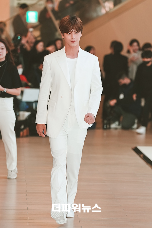 비투비 육성재, 포토월 행사