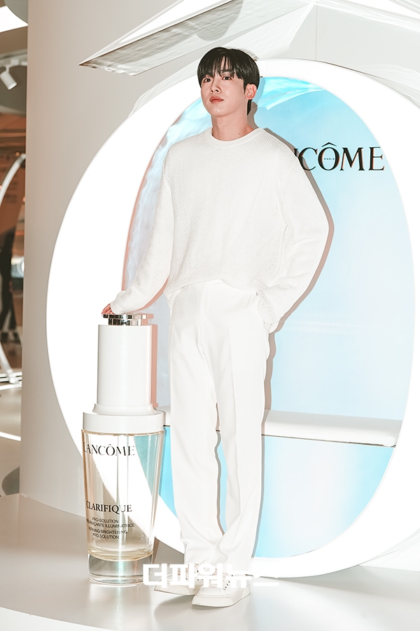 위아이 김요한, 포토월 행사