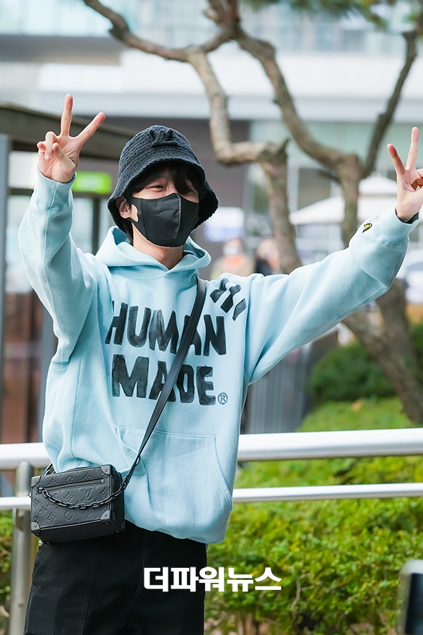 방탄소년단 제이홉, 방송국 출근길