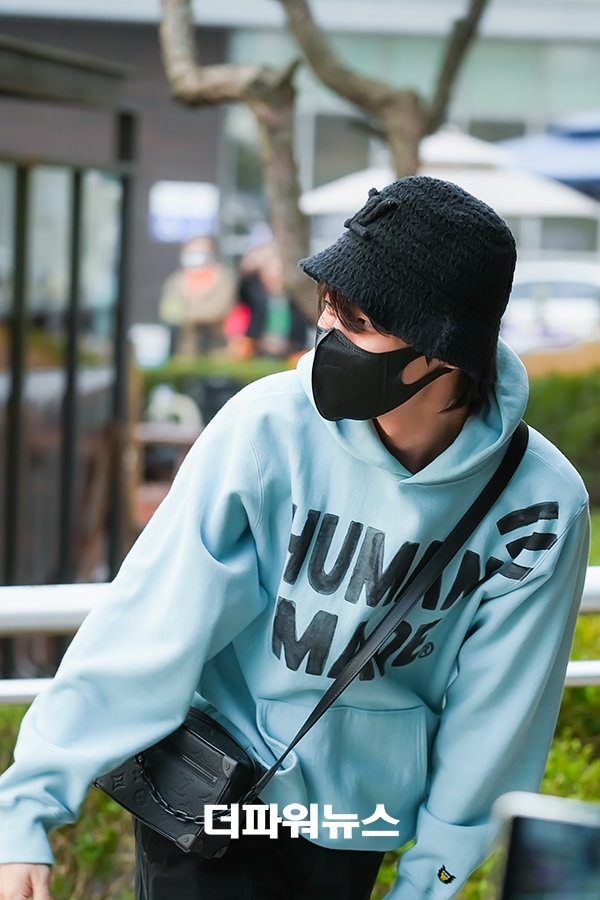 방탄소년단 제이홉, 방송국 출근길