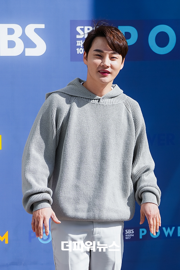 박서진, SBS 방송국 출근길