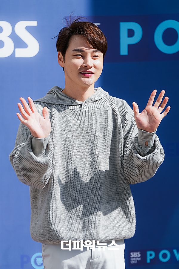 박서진, SBS 방송국 출근길