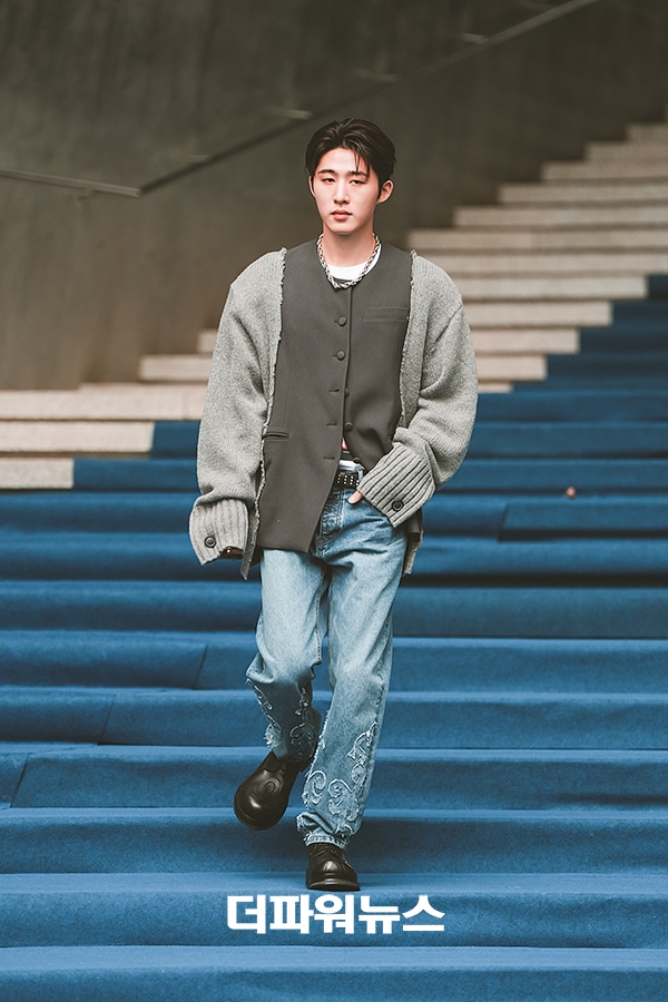 비아이, 2023 f/w 서울 패션위크 '얼킨' 패션쇼
