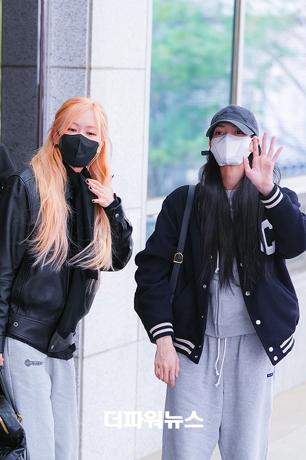 블랙핑크 로제-리사, 김포국제공항 입국
