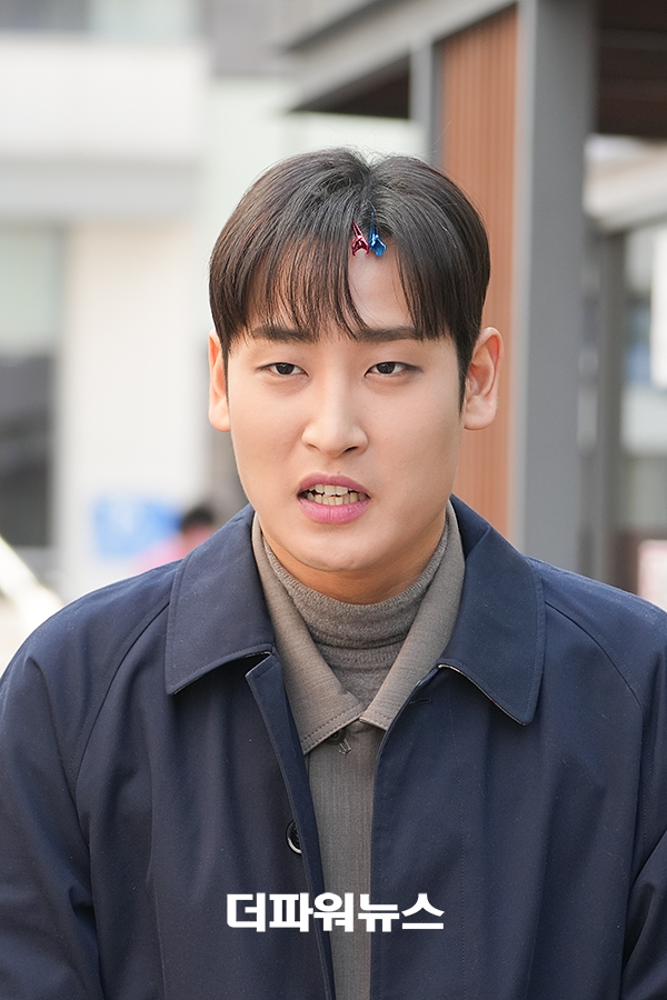 박재정, 더시즌즈 출근길
