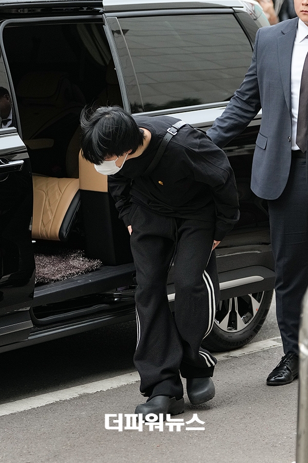 방탄소년단 지민, KBS 방송국 출근길