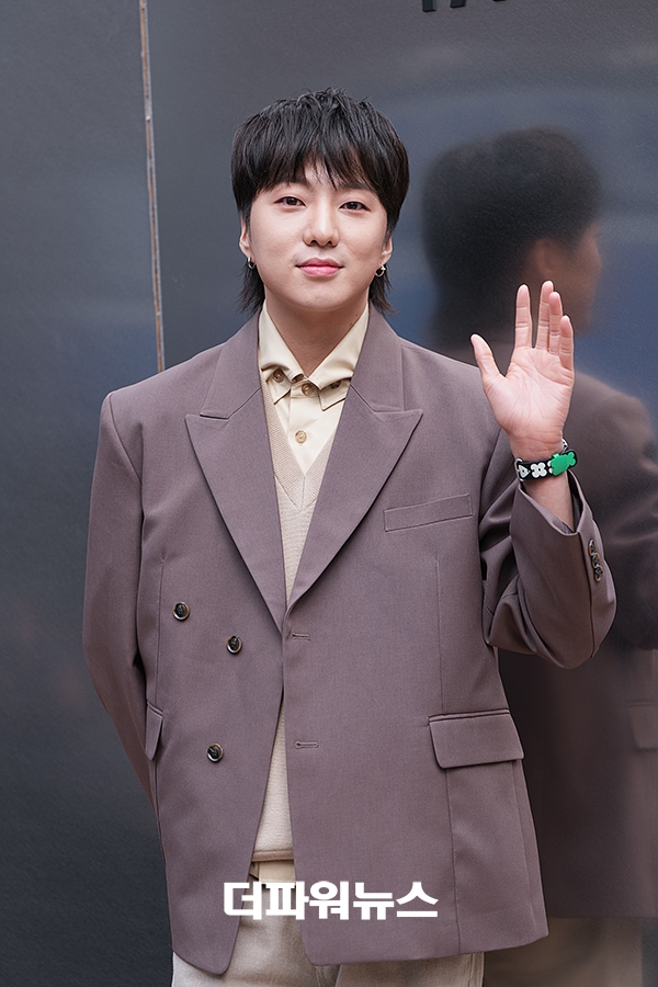 강승윤, 포토월 행사