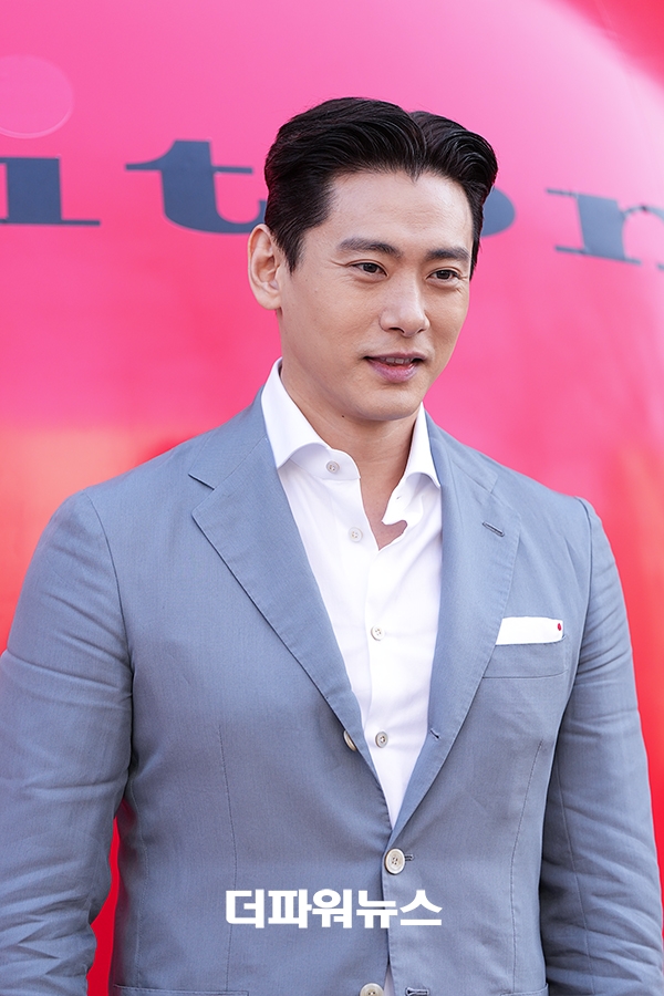 유태오, 포토월 행사