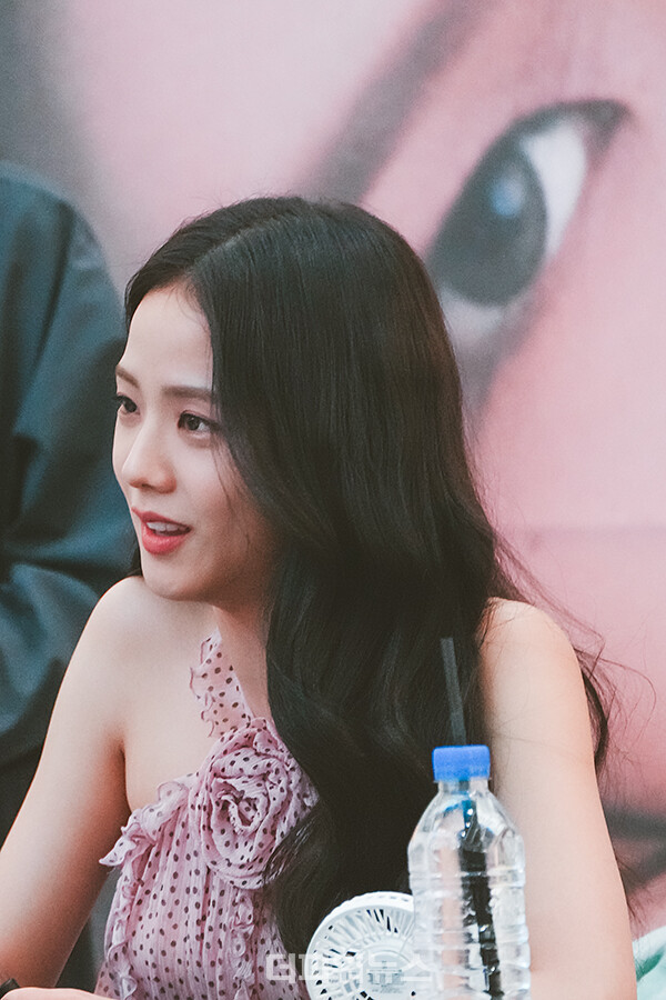 블랙핑크지수,솔로앨범'미'(ME)발매기념팬사인회