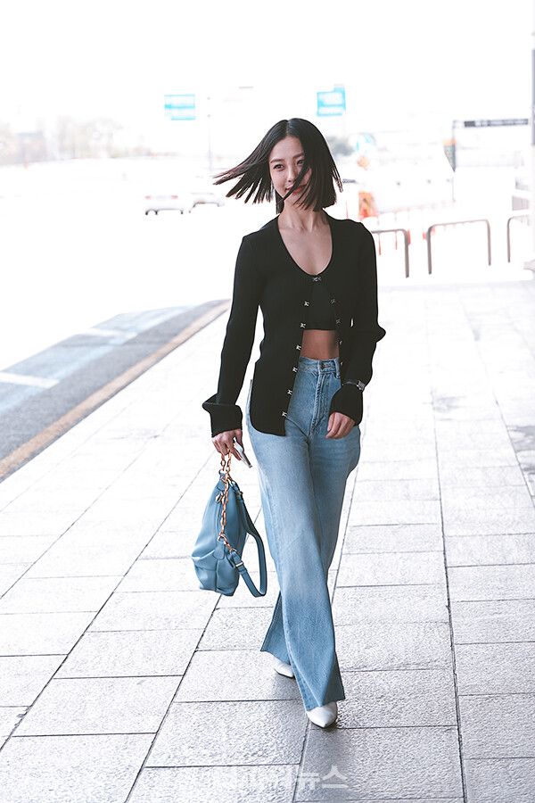 고민시,김포국제공항출국