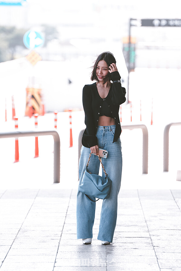 고민시,김포국제공항출국