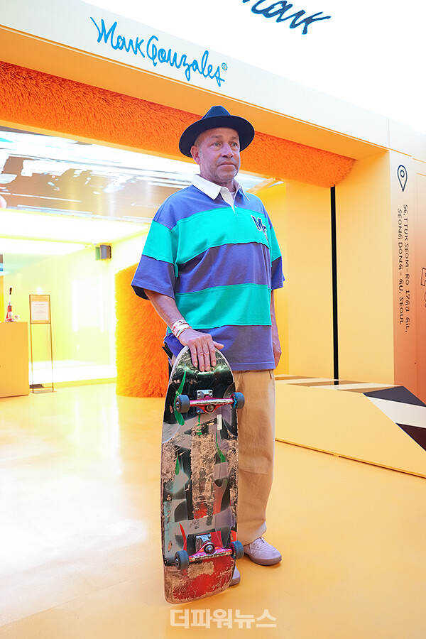 마크곤잘레스,포토월행사