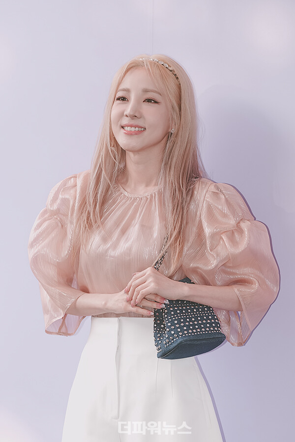 산다라박,포토월행사