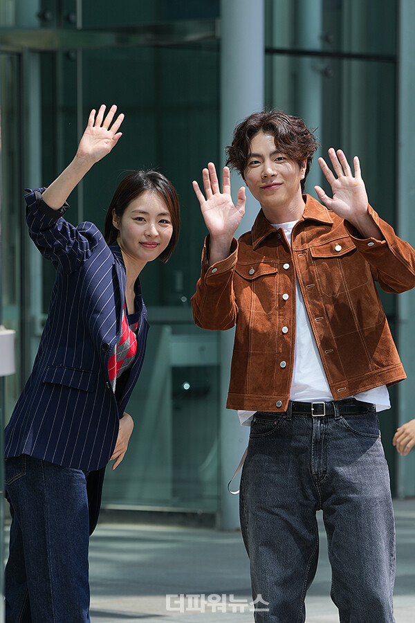 이연희-홍종현,SBS방송국출근길