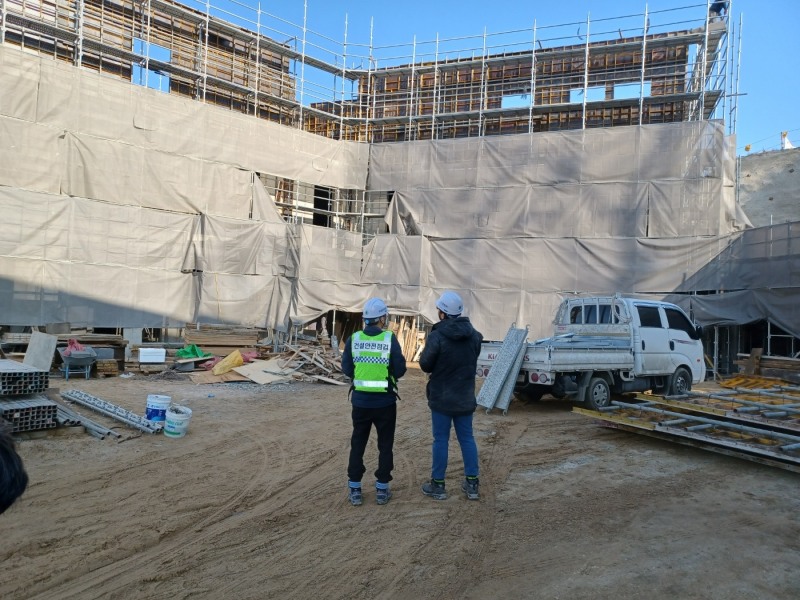 건설현장 점검 모습. (사진=국토안전관리원)