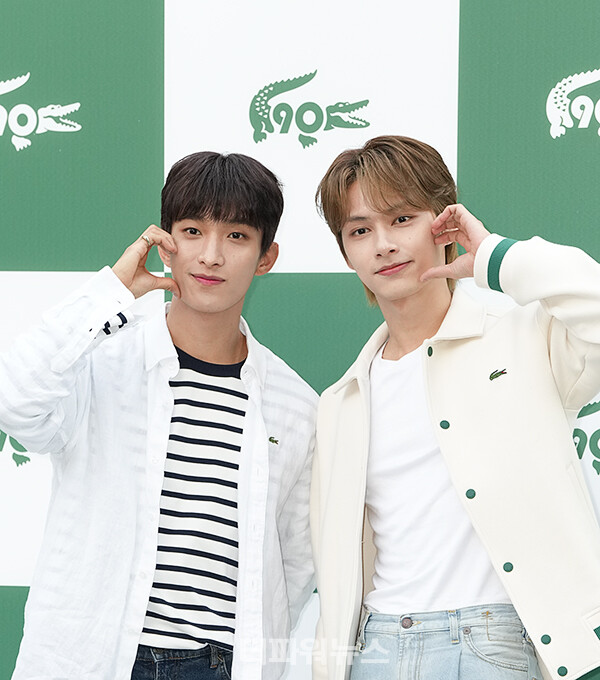 세븐틴도겸-준,포토월행사