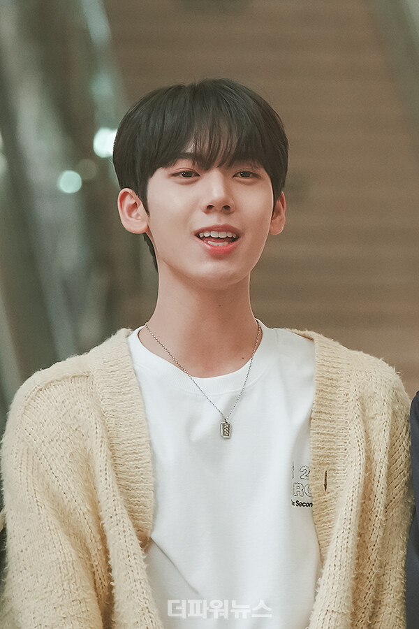 제로베이스원한유진,김포국제공항출국