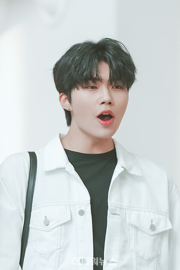 제로베이스원박건욱,김포국제공항출국