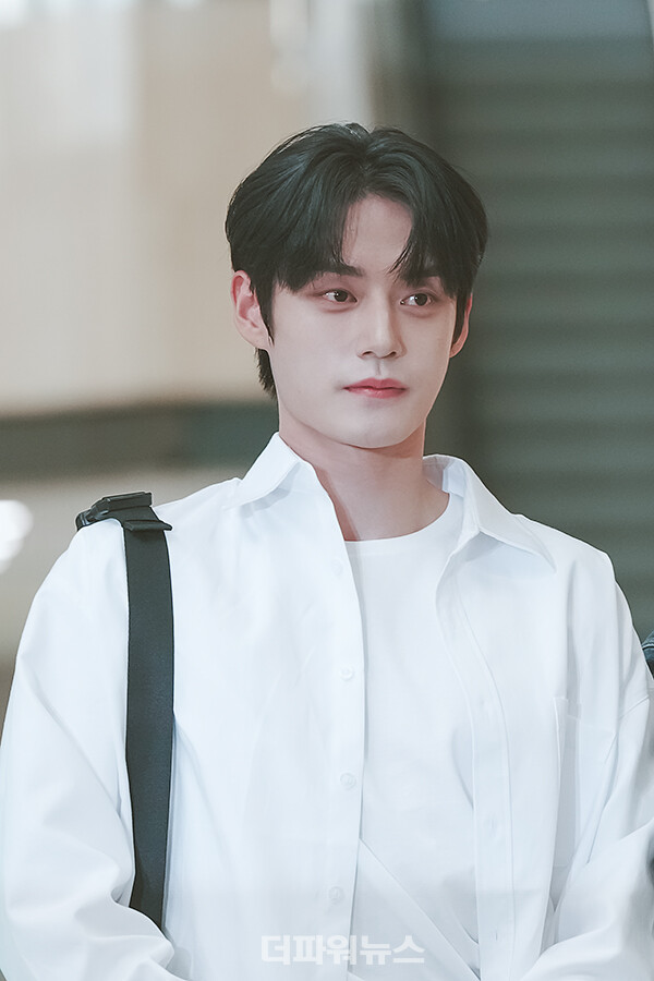 제로베이스원김지웅,김포국제공항출국