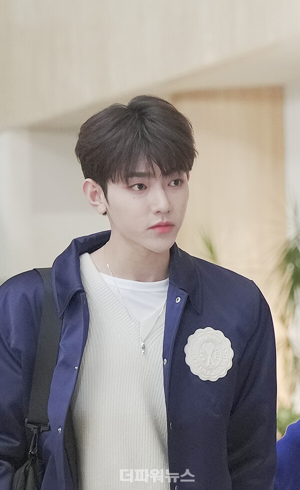 제로베이스원장하오,김포국제공항출국