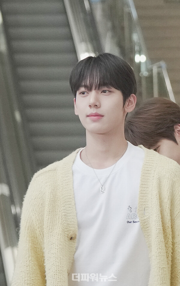 제로베이스원한유진,김포국제공항출국