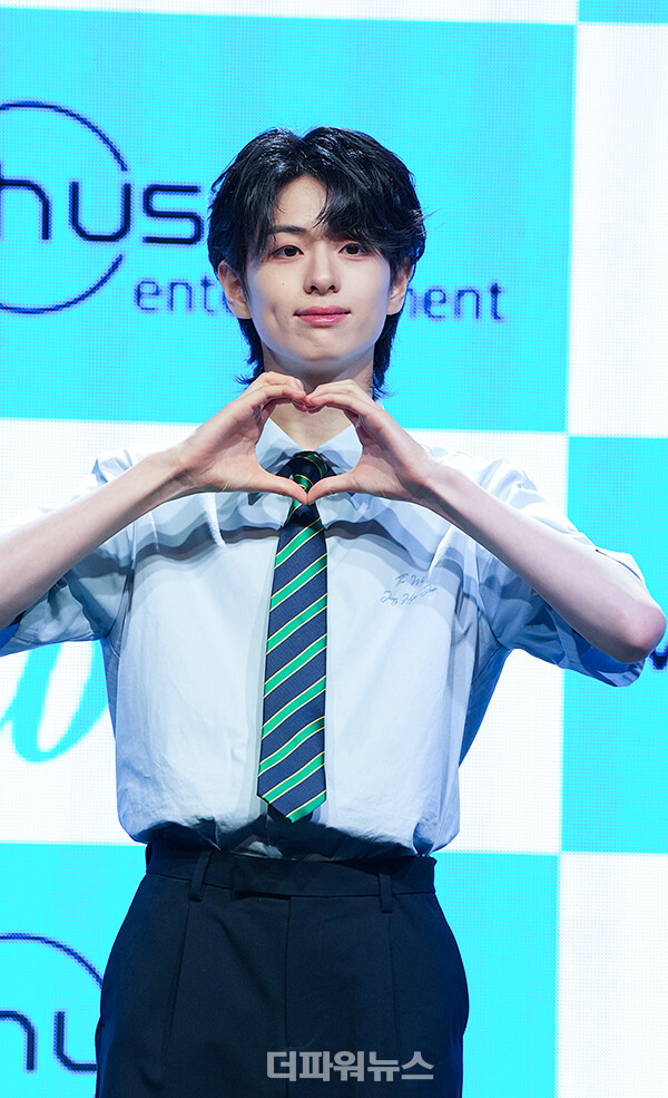 더윈드장현준,데뷔앨범'Beginning:TheWindPage'발매쇼케이스