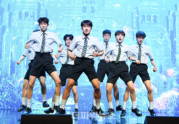 더윈드,데뷔앨범'Beginning:TheWindPage'발매쇼케이스