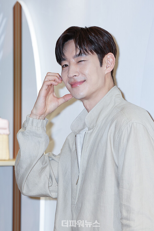 이제훈,포토월행사