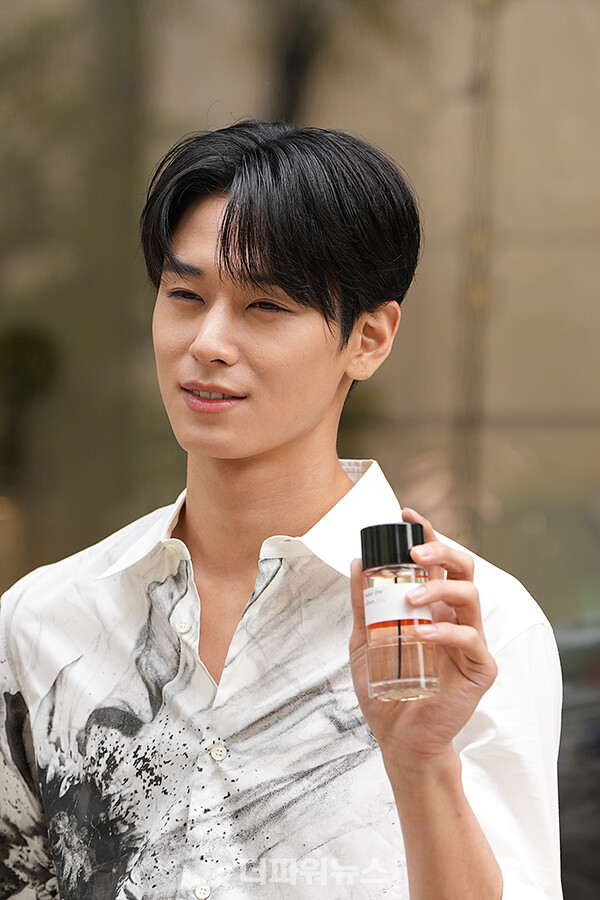 더보이즈주연,포토월행사