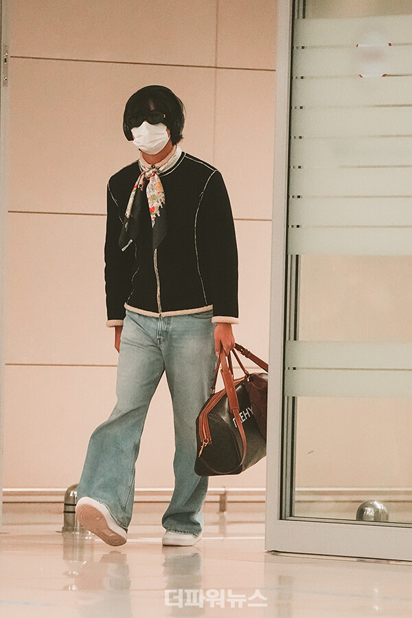 방탄소년단뷔,인천국제공항입국