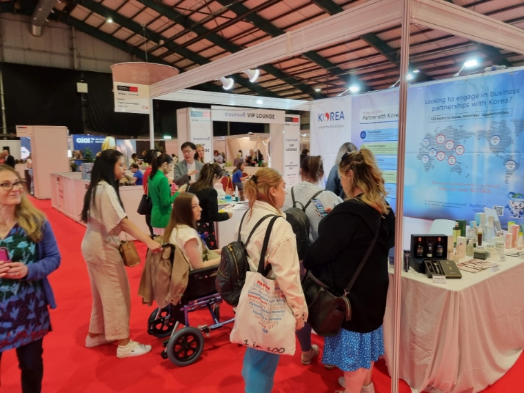 KOTRA, 아일랜드 화장·미용 전시회서 홍보관 운영