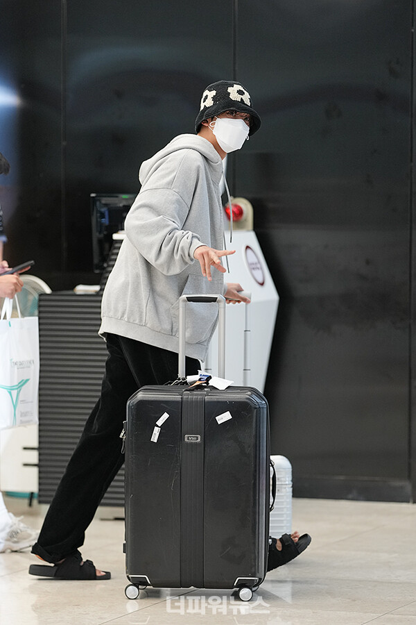 로운,김포국제공항입국