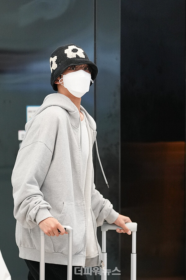 로운,김포국제공항입국