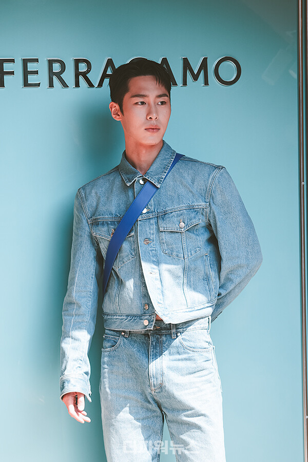 이재욱,포토월행사