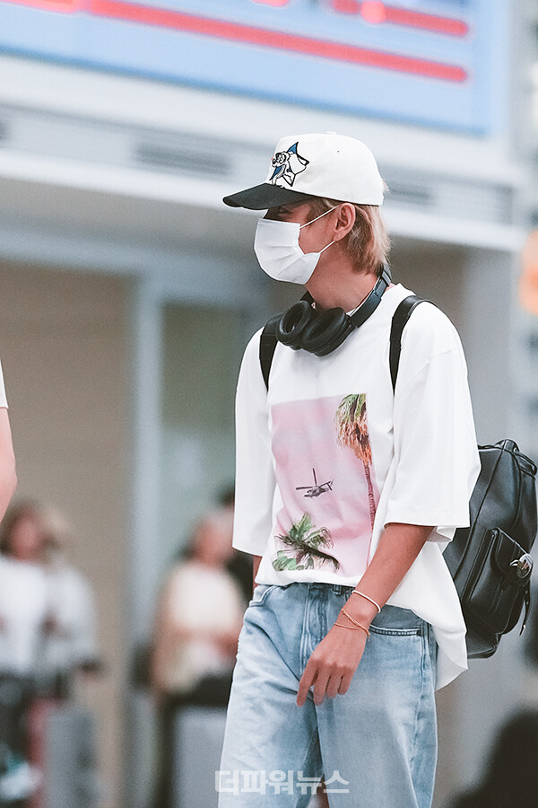 방탄소년단뷔,인천국제공항입국
