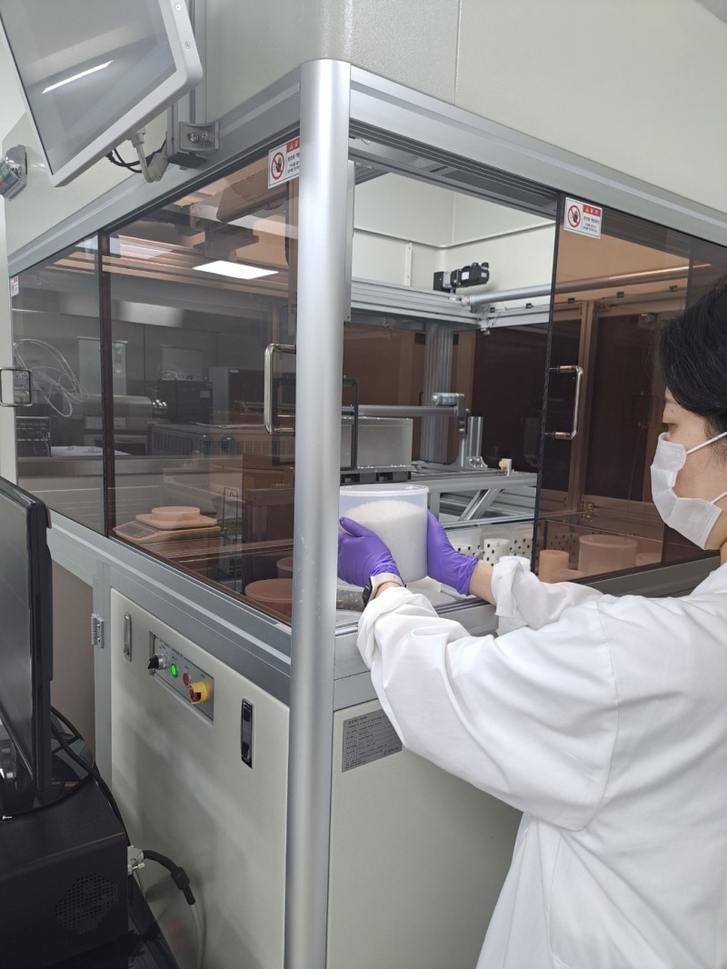 도내 유통 천일염(국내산) 대상으로 방사성 물질 검사를 실시하고 있다.