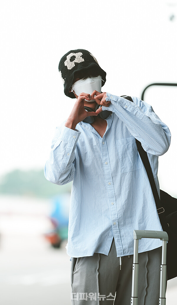 로운,김포국제공항출국