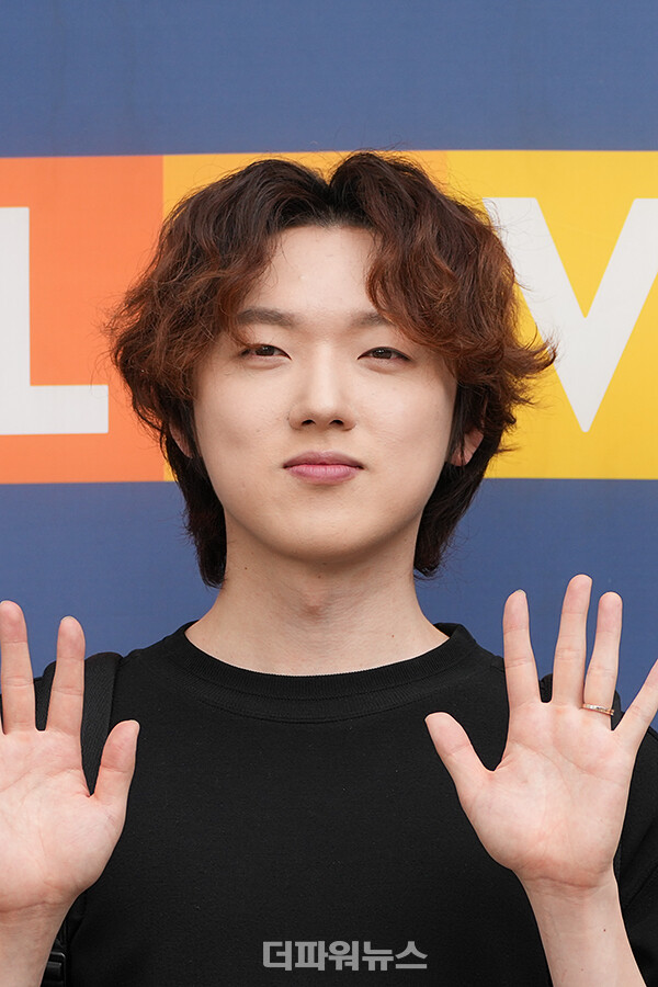 포레스텔라강형호,SBS라디오출근길