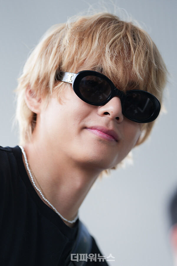 방탄소년단뷔,인천국제공항출국