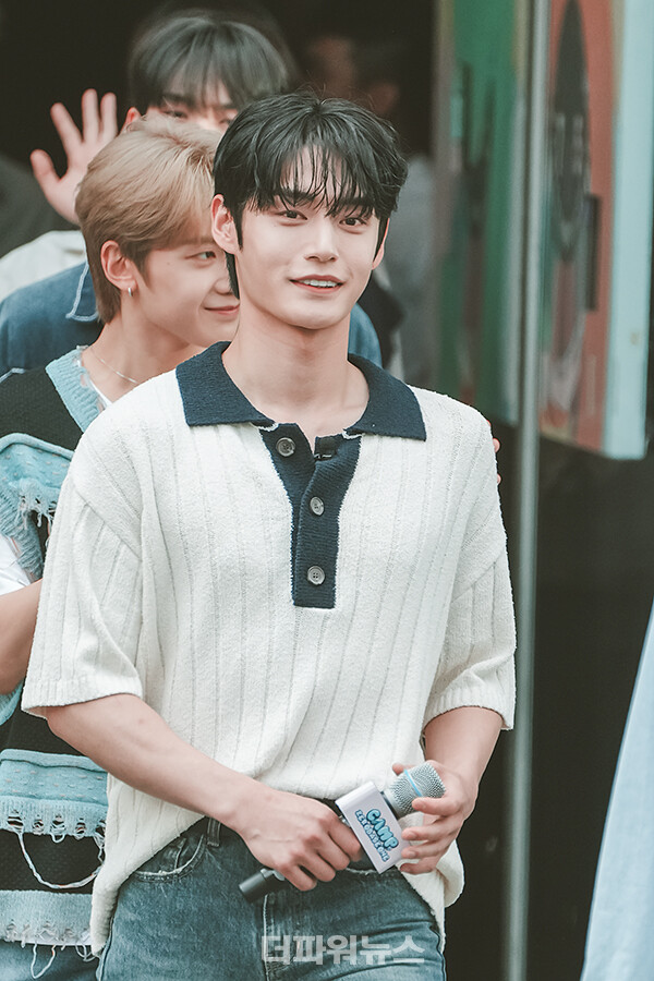 제로베이스원김지웅,‘캠프제로베이스원수상한발표회’행사