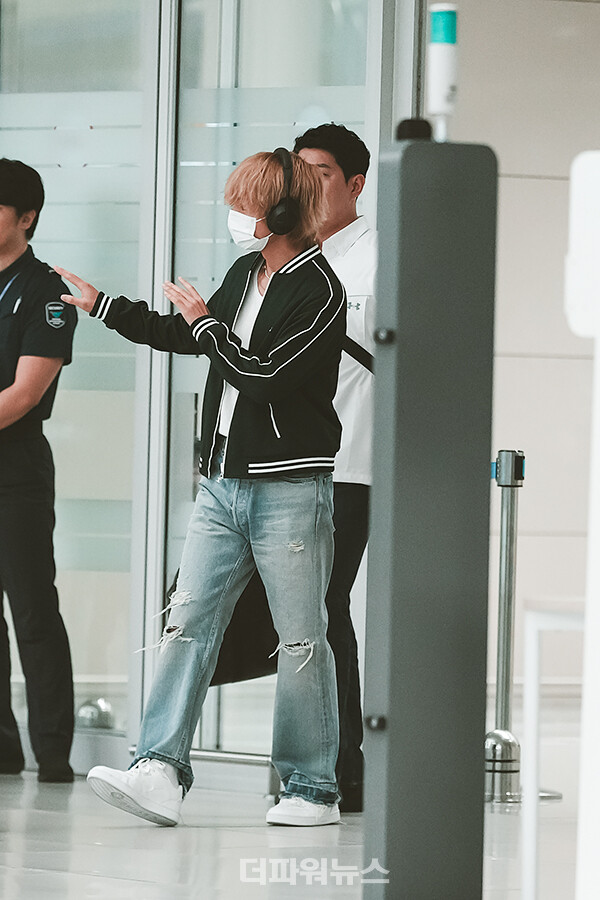 방탄소년단뷔,인천국제공항입국