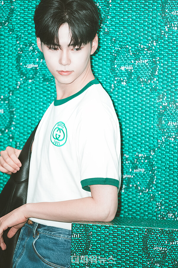 제로베이스원성한빈,포토월행사